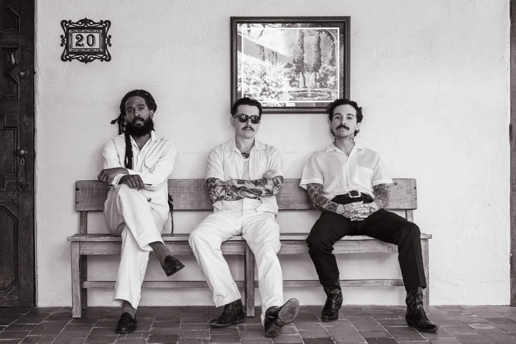 Thee Sacred Souls, LA LOM, & The Womack Sisters live at 713 Music Hall - Houston Concerts